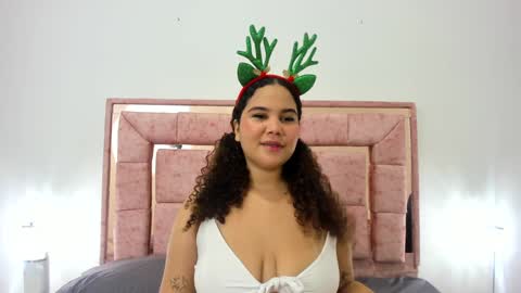 zoee online show from 12-28-24, 02:43