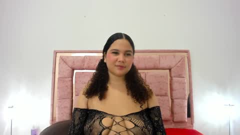 zoee online show from 01-10-25, 03:07