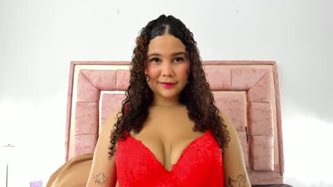 zoee online show from 01-15-25, 03:00