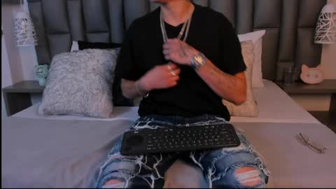 Zoe Krug online show from 04-17-26, 12:19