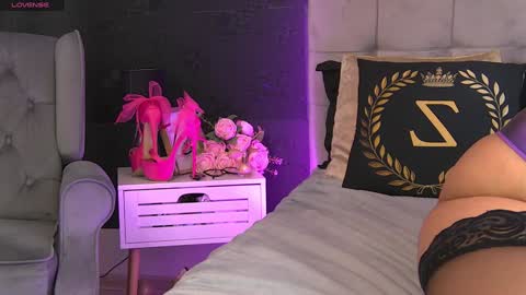 ZoeMesmerize online show from 12-30-24, 04:20