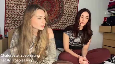 Snapshot of zoepleasing chatting on 09-09-25, 12:10 zoepleasing online show from 09-09-25, 12:10