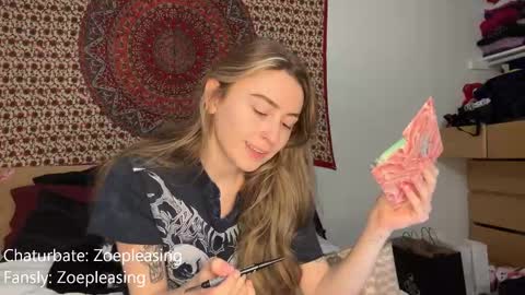 Snapshot of zoepleasing chatting on 09-12-25, 02:11 zoepleasing online show from 09-12-25, 02:11