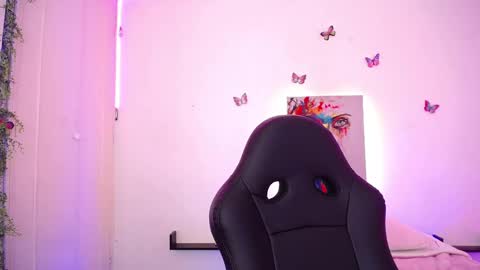 Zoe online show from 02-13-25, 07:13