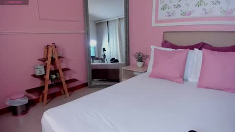 Zoes online show from 03-10-25, 11:10