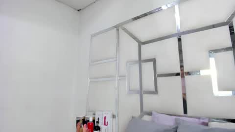 ZoeSwam online show from 04-29-26, 01:48