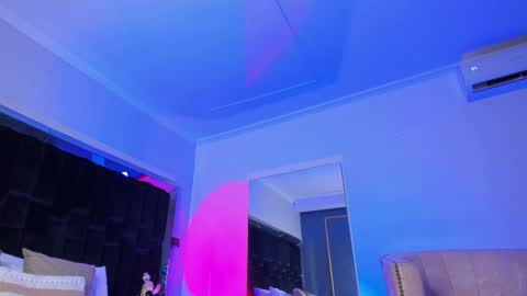 Snapshot of zoevidal_ chatting on 03-05-25, 03:07 zoevidal_ online show from 03-05-25, 03:07