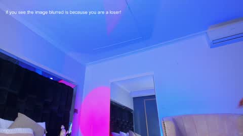 Snapshot of zoevidal_ chatting on 03-06-25, 02:51 zoevidal_ online show from 03-06-25, 02:51