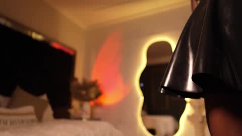 Snapshot of zoevidal_ chatting on 10-08-25, 12:03 zoevidal_ online show from 10-08-25, 12:03