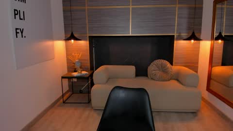 ZOE online show from 04-21-26, 12:11