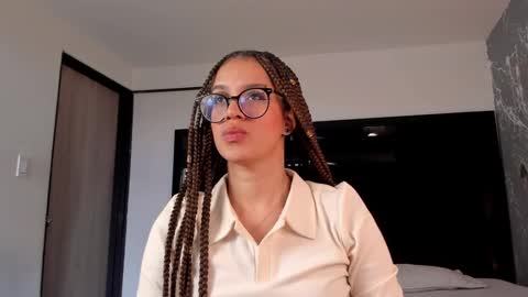 Snapshot of zoewestt chatting on 10-03-25, 02:58 Zoe online show from 10-03-25, 02:58