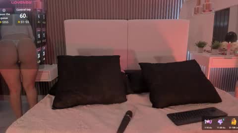  ZOE  online show from 11-17-25, 09:31