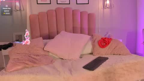  ZOE  online show from 12-03-25, 10:46