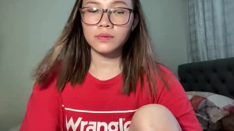 zoey_foryou online show from 10-31-25, 02:56