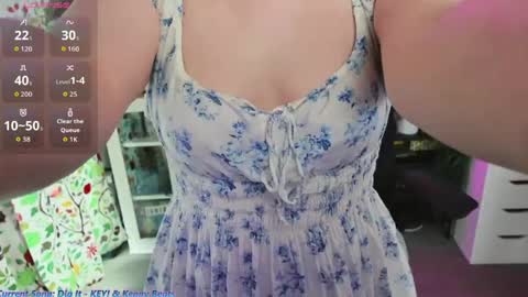 Zoey Ryan online show from 04-13-26, 07:08