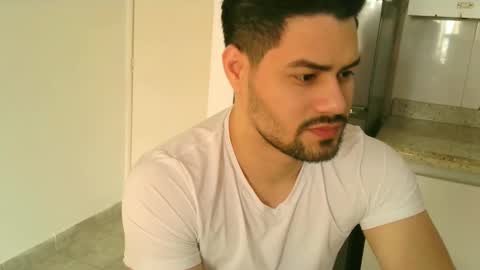 Snapshot of zohan_haidar chatting on 10-08-25, 08:28 ZohanMohamed online show from 10-08-25, 08:28