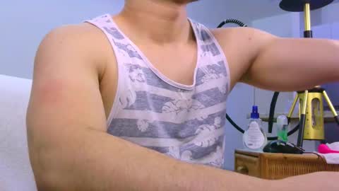 Snapshot of zohan_haidar chatting on 11-26-25, 02:01 ZohanMohamed online show from 11-26-25, 02:01