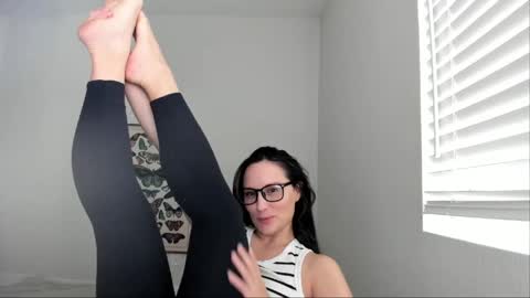Zoie online show from 05-16-26, 08:07