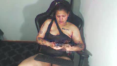 Snapshot of zol_gil03 chatting on 09-25-25, 05:38 zol_gil03 online show from 09-25-25, 05:38