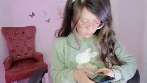 Alicie online show from 11-14-25, 04:38