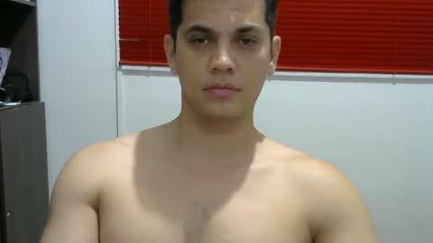 zoro_00 online show from 03-01-26, 12:12