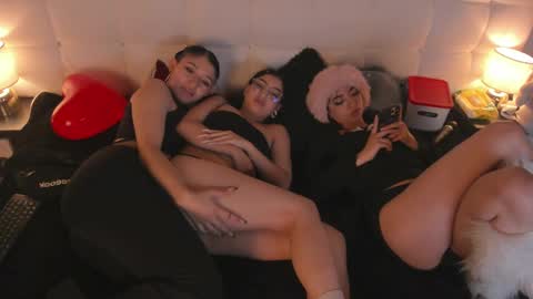 cintya kors online show from 02-15-25, 05:51