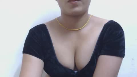 Zoya online show from 03-25-26, 04:57