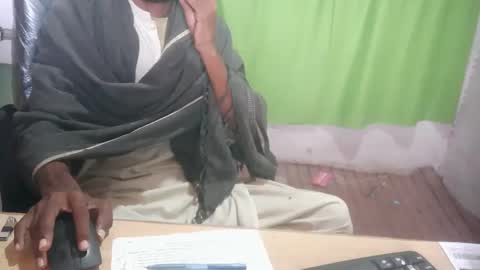 Snapshot of zoyakhan803 chatting on 02-13-25, 11:17 zoyakhan803 online show from 02-13-25, 11:17