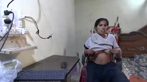 zoyakhan803 online show from 04-28-26, 05:56