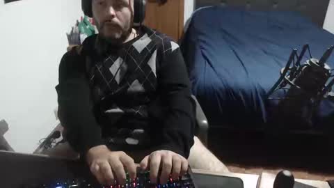 Zuheyla online show from 12-17-24, 02:44