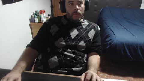 Zuheyla online show from 12-18-24, 02:10