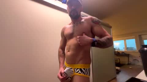 Snapshot of zuko_zen69 chatting on 01-16-25, 12:45 Zuko online show from 01-16-25, 12:45