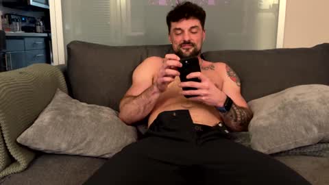 Snapshot of zuko_zen69 chatting on 02-01-25, 01:44 Zuko online show from 02-01-25, 01:44