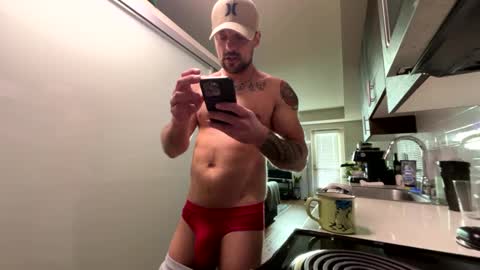 Snapshot of zuko_zen69 chatting on 02-05-25, 05:09 Zuko online show from 02-05-25, 05:09