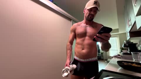 Snapshot of zuko_zen69 chatting on 02-06-25, 06:24 Zuko online show from 02-06-25, 06:24