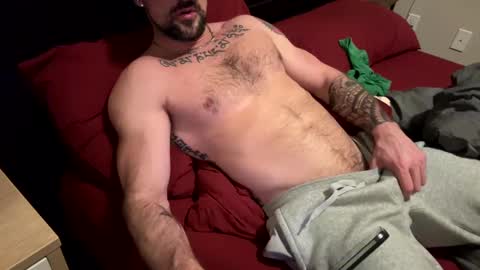 Snapshot of zuko_zen69 chatting on 03-05-25, 04:56 Zuko online show from 03-05-25, 04:56