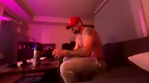 Snapshot of zuko_zen69 chatting on 10-20-25, 01:11 Zuko online show from 10-20-25, 01:11