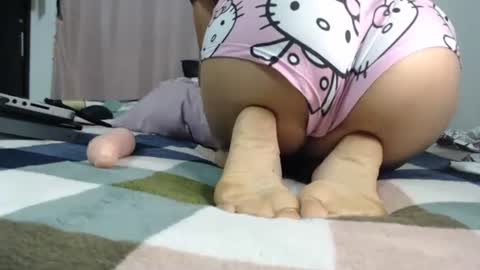 Snapshot of zully25 chatting on 02-15-25, 06:12 zully25 online show from 02-15-25, 06:12