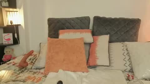 Snapshot of zuly_zahir_01 chatting on 03-02-25, 11:18 zuly goode online show from 03-02-25, 11:18