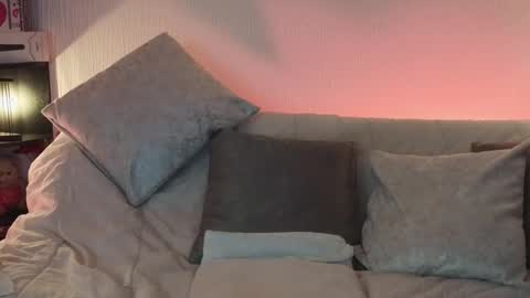 Snapshot of zuly_zahir_01 chatting on 10-18-25, 11:55 zuly goode online show from 10-18-25, 11:55