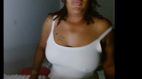 zuriluxe45 online show from 09-16-25, 09:21