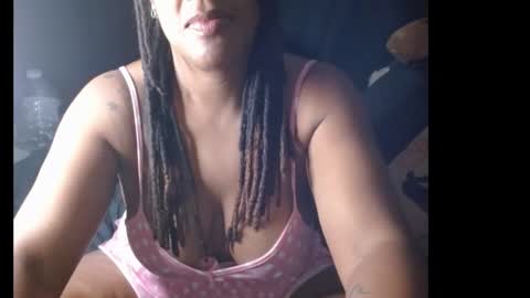 zuriluxe45 online show from 09-17-25, 02:57