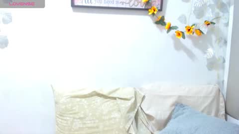 zury_ferrari online show from 11-04-25, 03:33