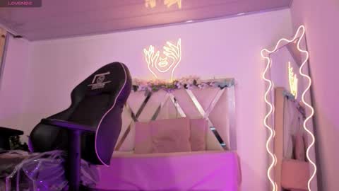 ZURY   online show from 02-19-26, 11:39