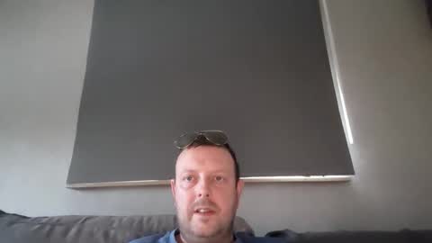 Snapshot of zwartepanda chatting on 04-15-26, 04:03 zwartepanda online show from 04-15-26, 04:03