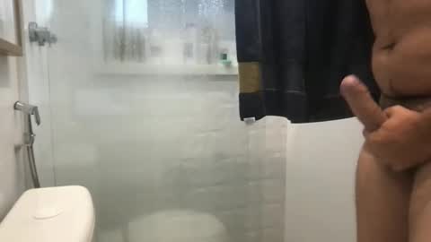 Snapshot of zwetty chatting on 10-21-25, 02:18 zwetty online show from 10-21-25, 02:18