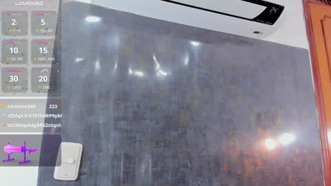 Snapshot of zyle_boobs_ chatting on 01-25-25, 01:54 ZYLE online show from 01-25-25, 01:54