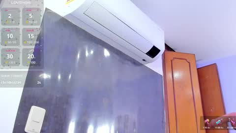 Snapshot of zyle_boobs_ chatting on 03-07-25, 05:08 ZYLE online show from 03-07-25, 05:08