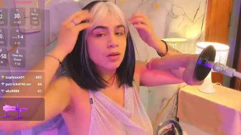 Snapshot of zyle_boobs_ chatting on 09-21-25, 12:29 ZYLE online show from 09-21-25, 12:29