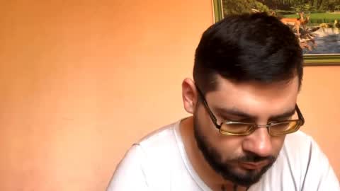 Snapshot of zyqrael chatting on 04-15-26, 08:32 Vlad online show from 04-15-26, 08:32